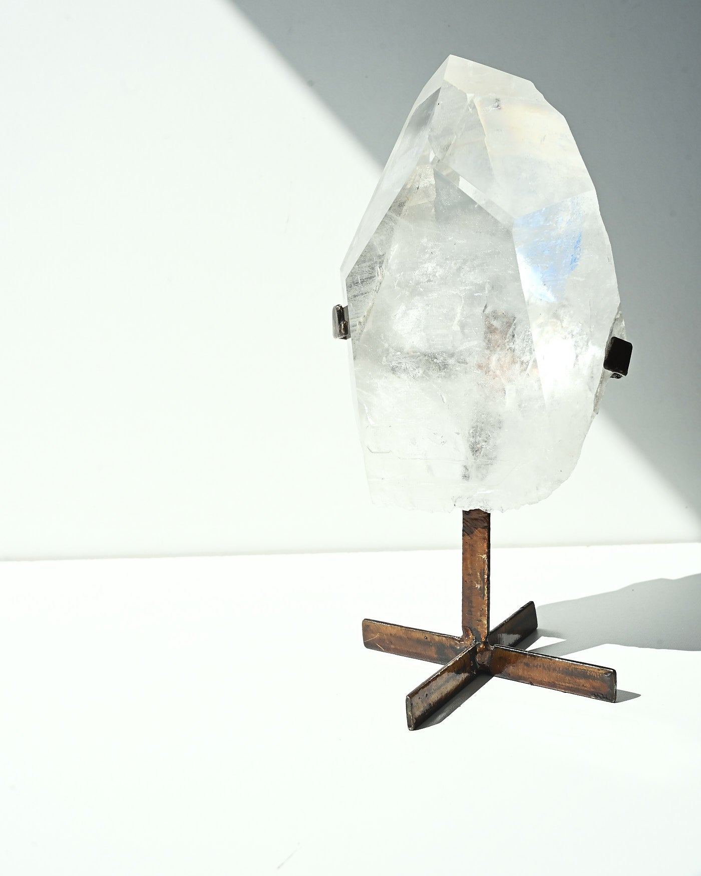 Clear Quartz Stand 1.703kg