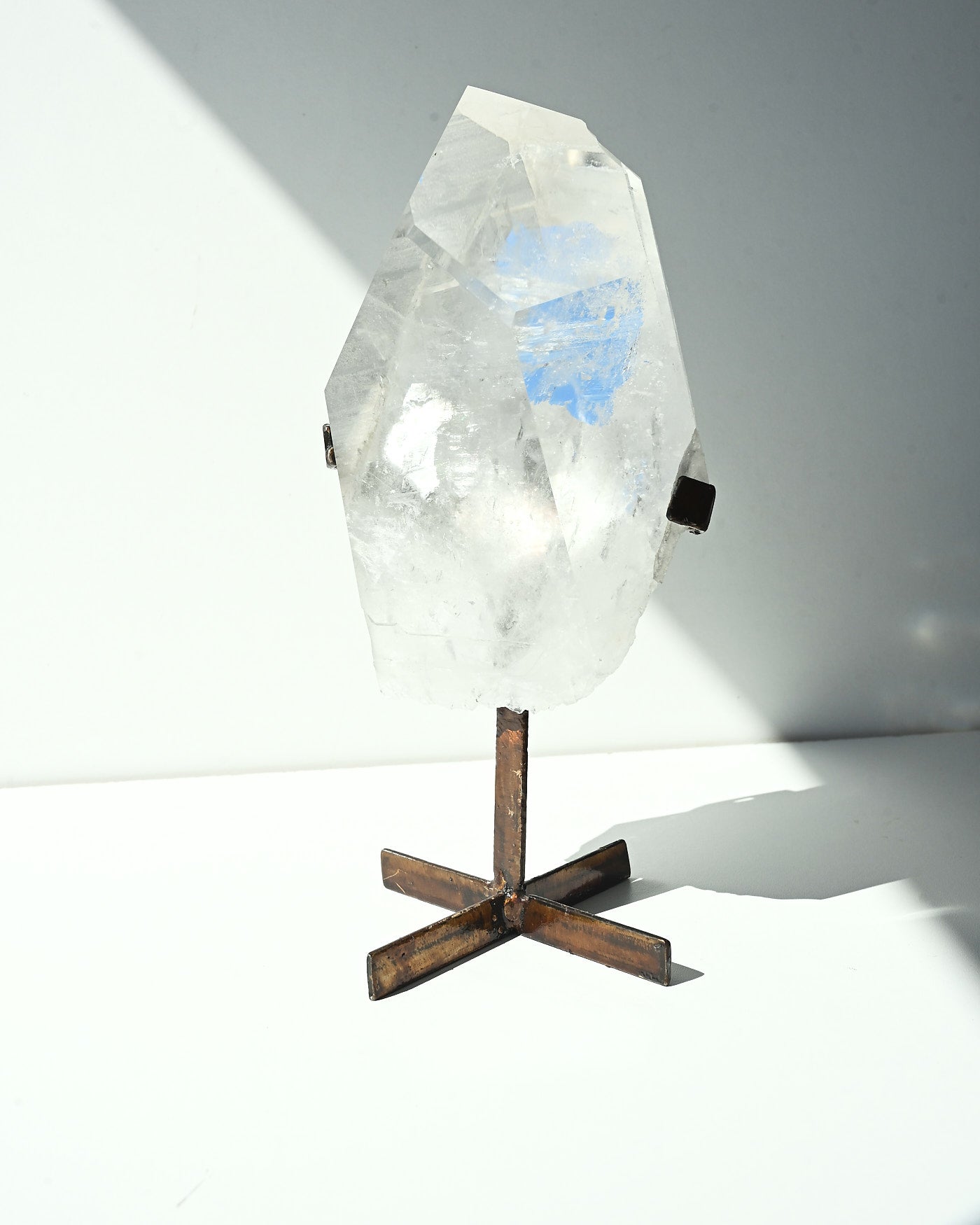 Clear Quartz Stand 1.703kg