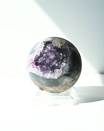 Amethyst Sphere 1.535kg