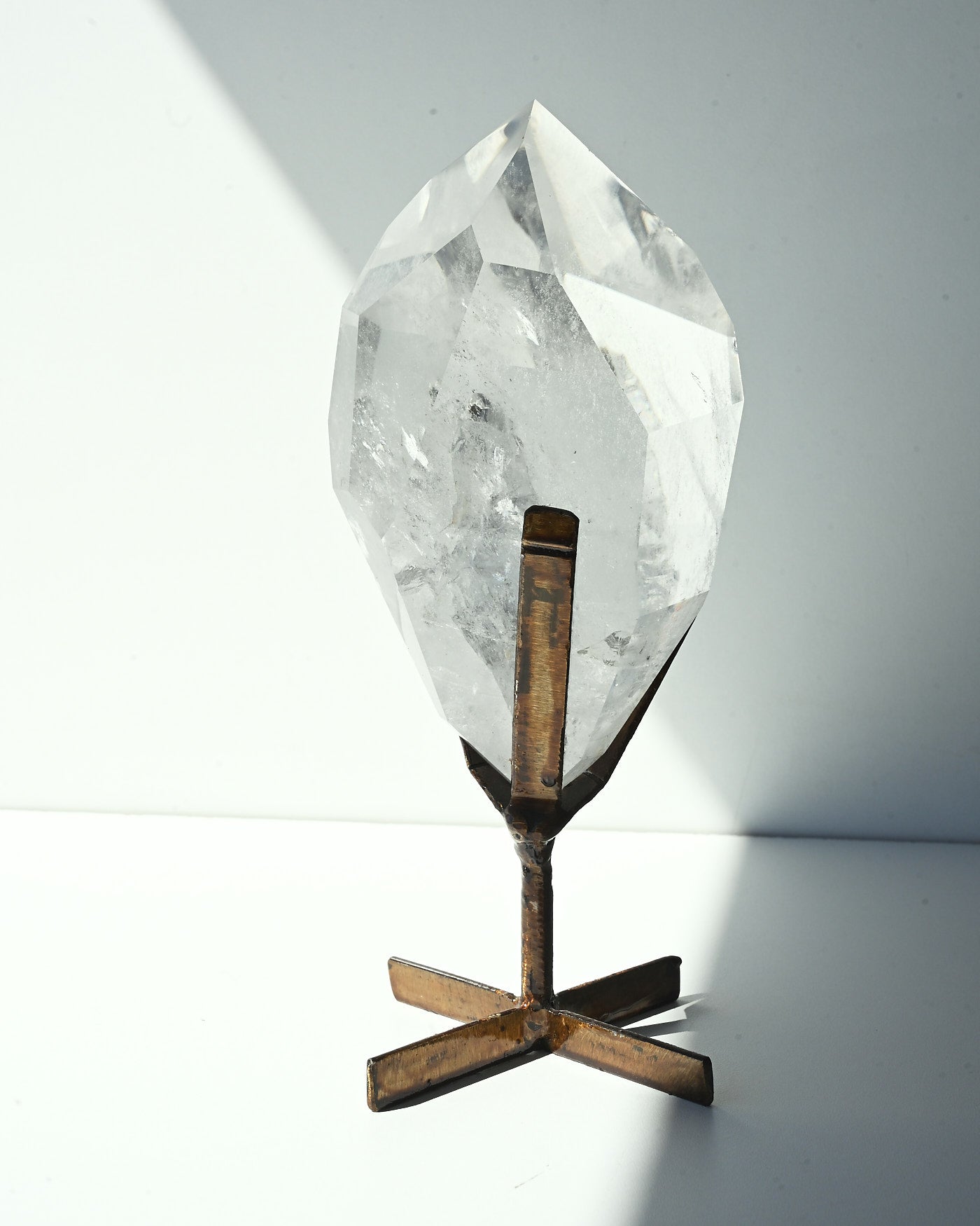 Clear Quartz Stand 1.468kg