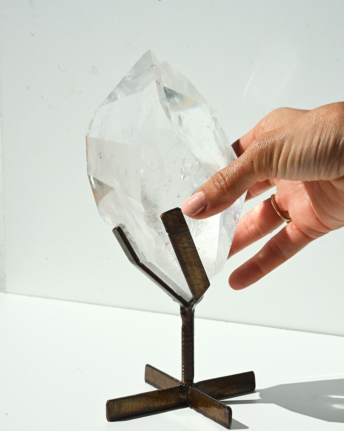 Clear Quartz Stand 1.514kg