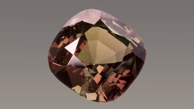 Alexandrite crystal — Green, teal, red, purple (color-changing) specimen, Orthorhombic crystal system