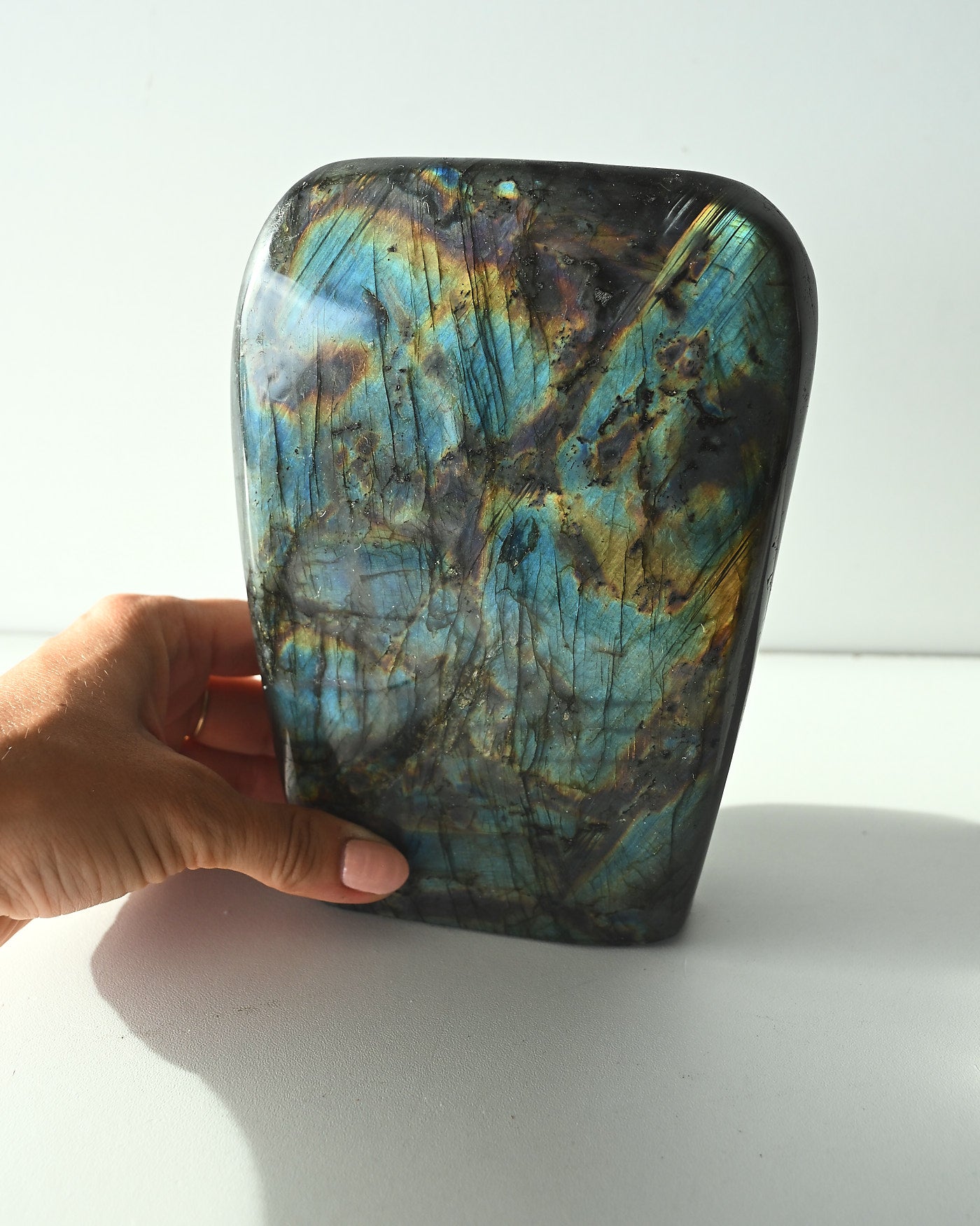 Labradorite Statement Freeform 2.5kg detail view