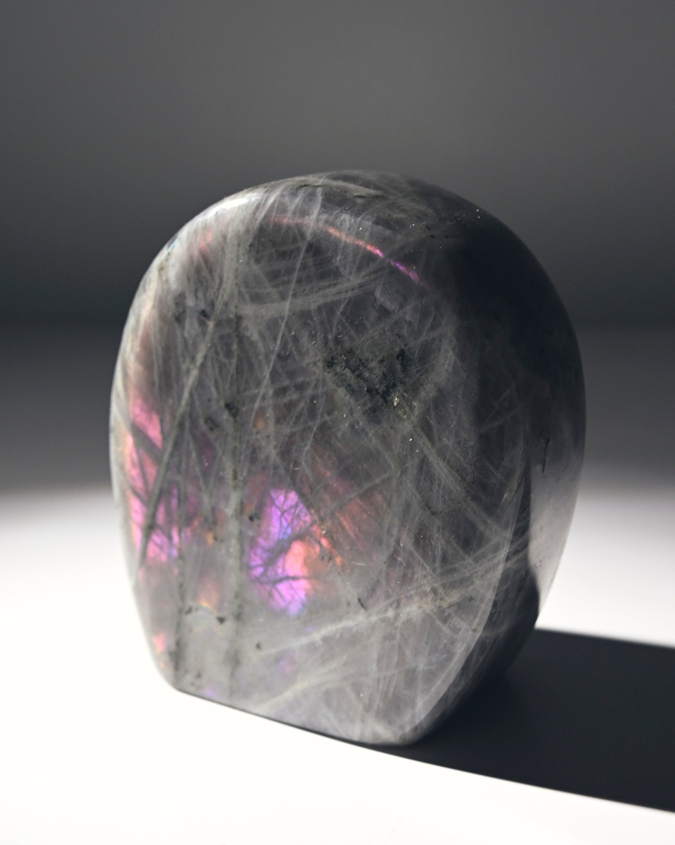 labradorite--1.55-5x4x3-54351.jpg