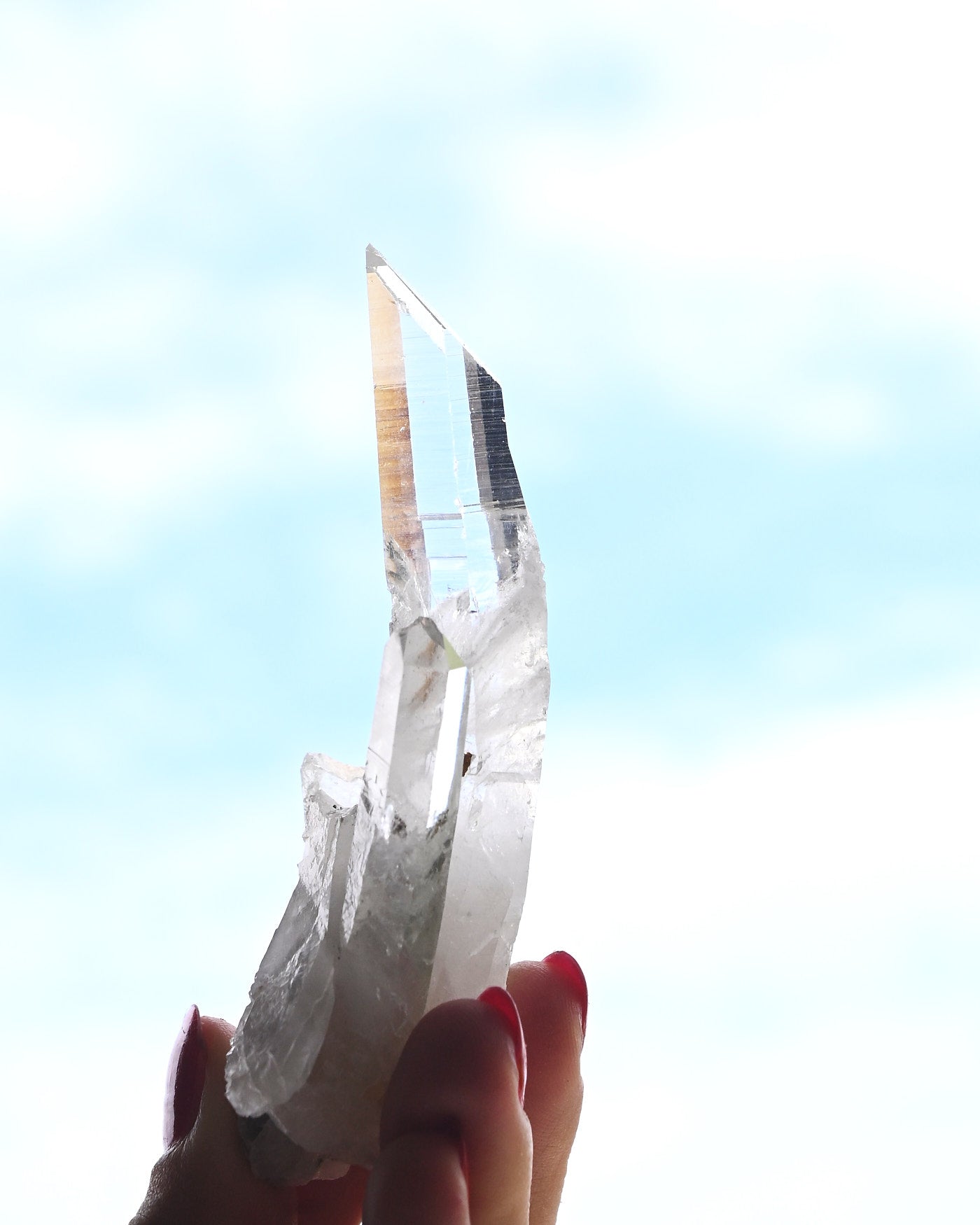 Optical Curved Lemurian Quartz 70g