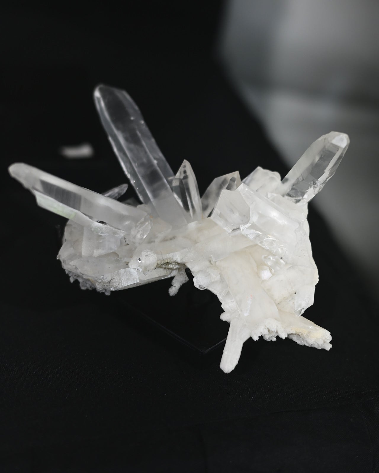 Diamantinas Quartz Cluster on Rotanting Stand