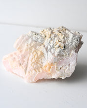 Manganoan calcite with pyrite alternate angle