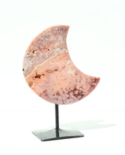 Pink Amethyst Moon 772g detail