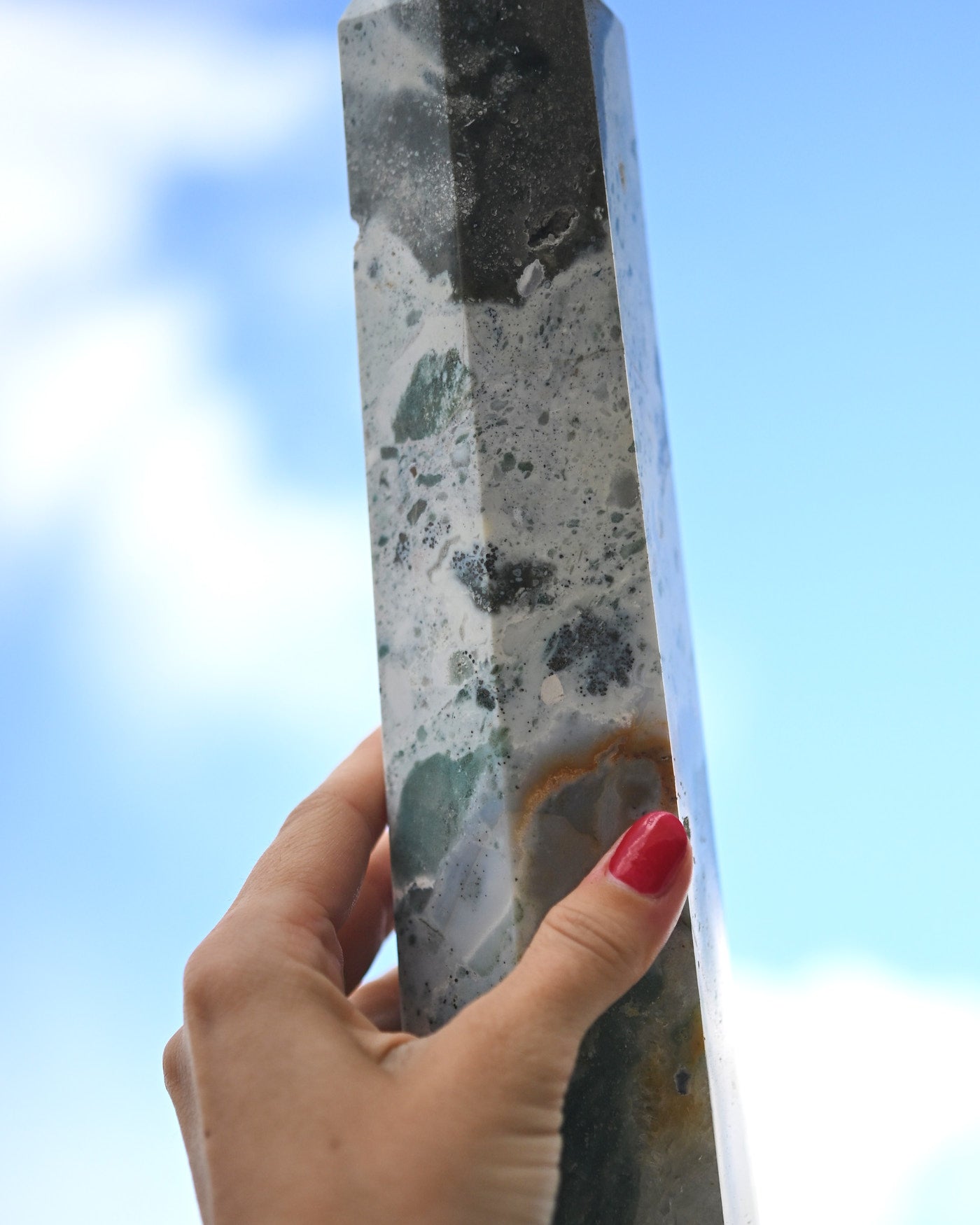 Ocean Jasper Tower from Madagascar, 1.975 kg, showing orbicular patterns
