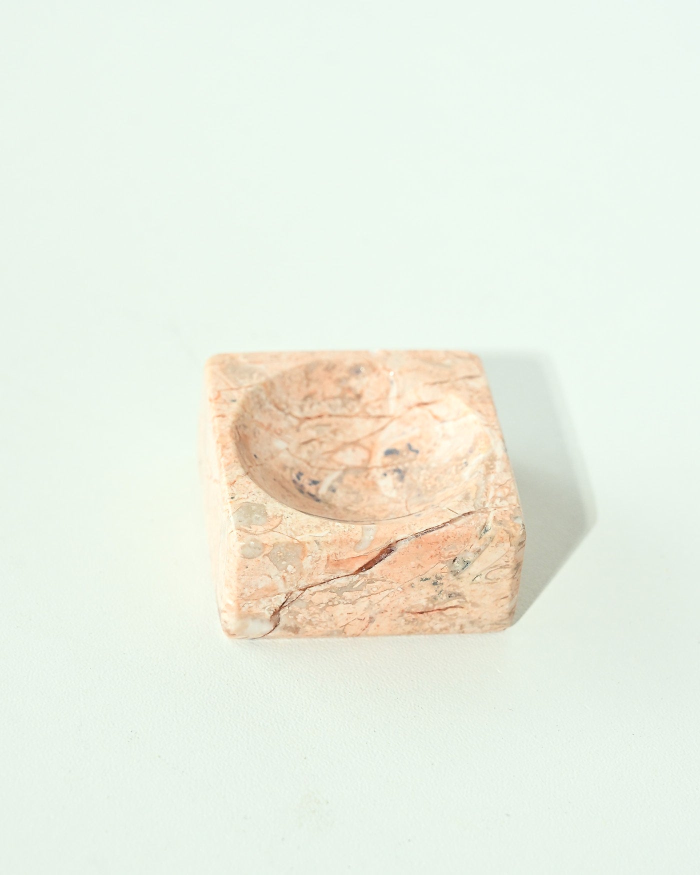 Onyx Square Sphere Stand Pink