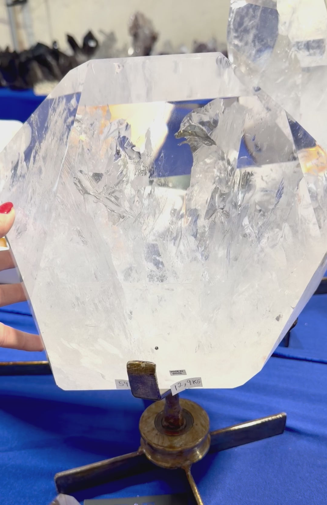 28.7 lb super clear quality Quartz on rotating stand from Brazil