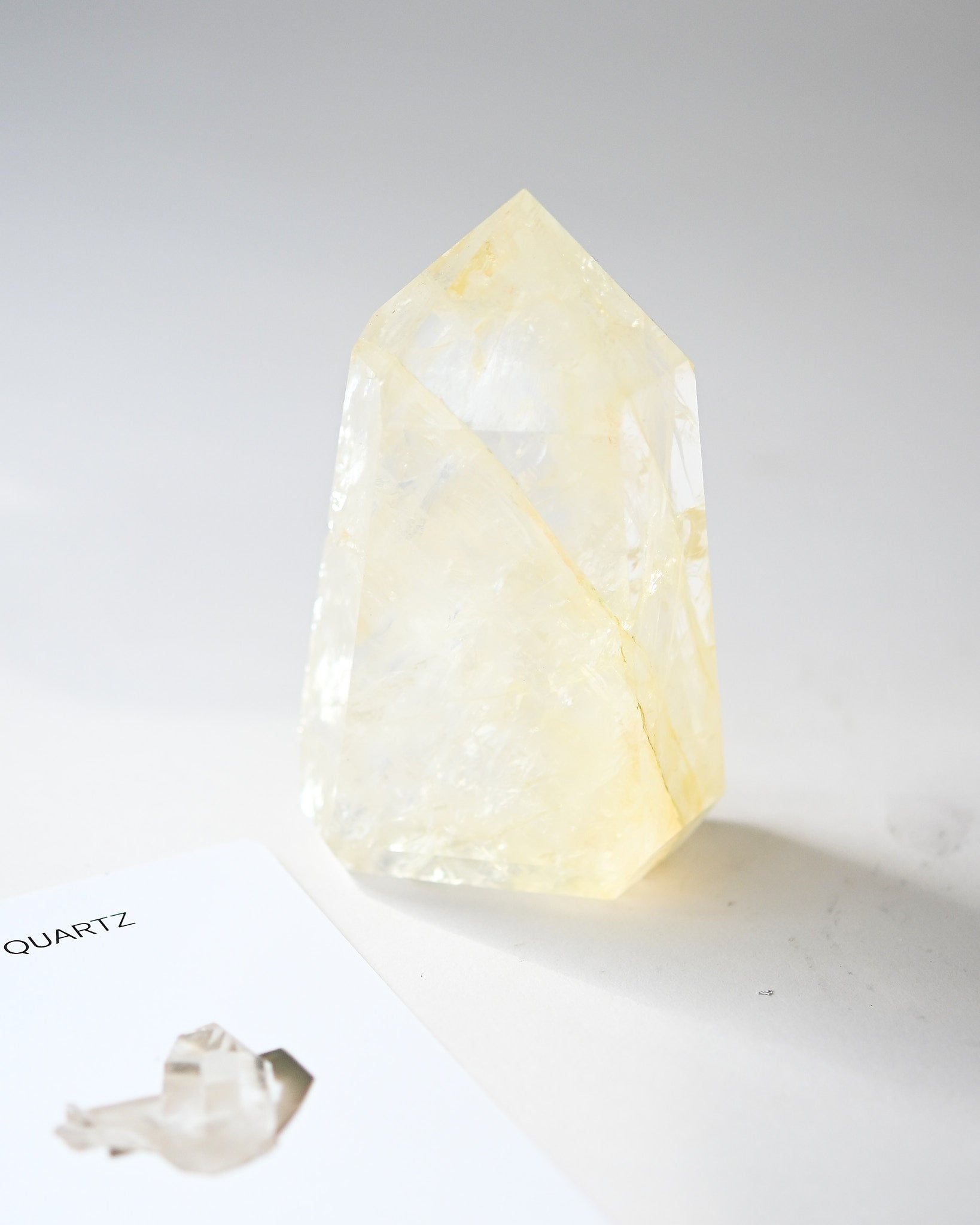 quartz--4x2x2--456g--8792_c5a62235-b8ef-467a-9857-f1a3655b23e2.jpg
