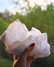 Arkansas Clear Quartz Key Crystal 3.570 lb — front