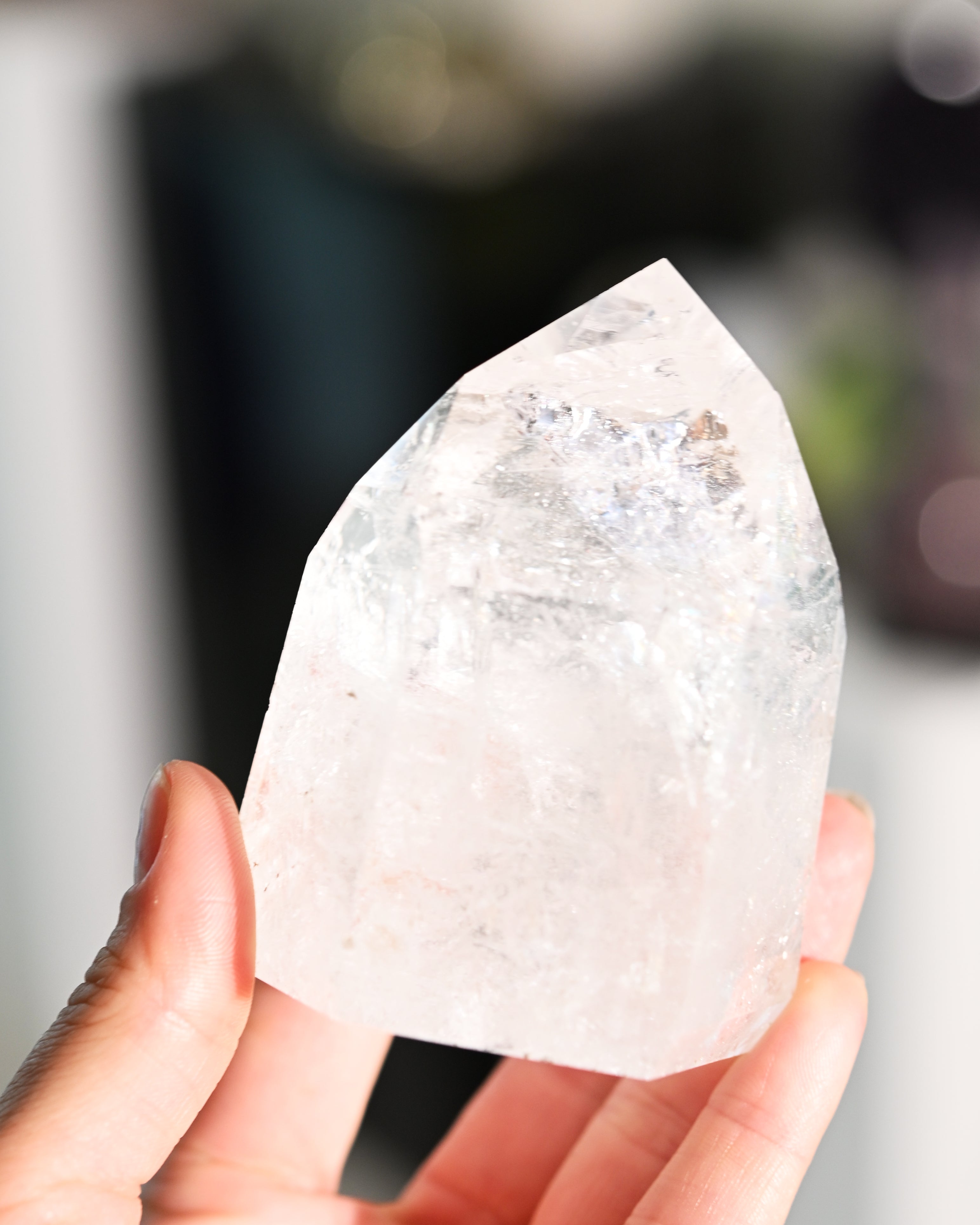 quartz-point--2.5in--348g--12c---8359.jpg