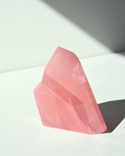 Rose Quartz Freeform 543g - Side View
