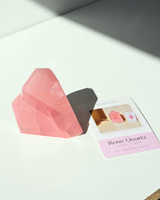 Rose Quartz Freeform 543g - Detail