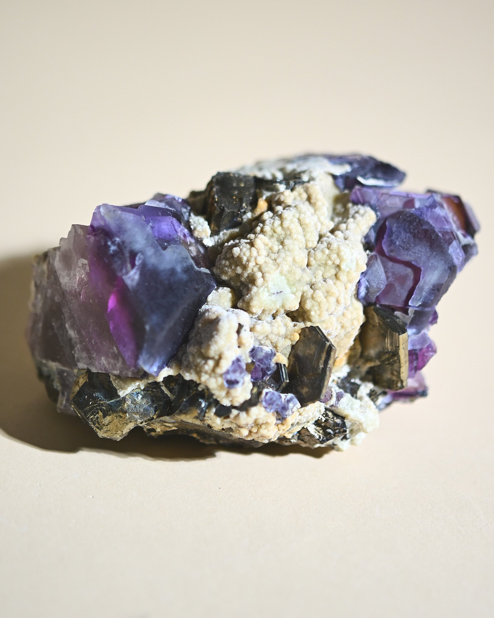 Fluorite with Pyrrhotite and Muscovite | Lindao Deposit | Inner Mongolia