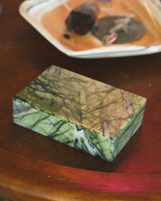 Serpentine Box 6x4x2in