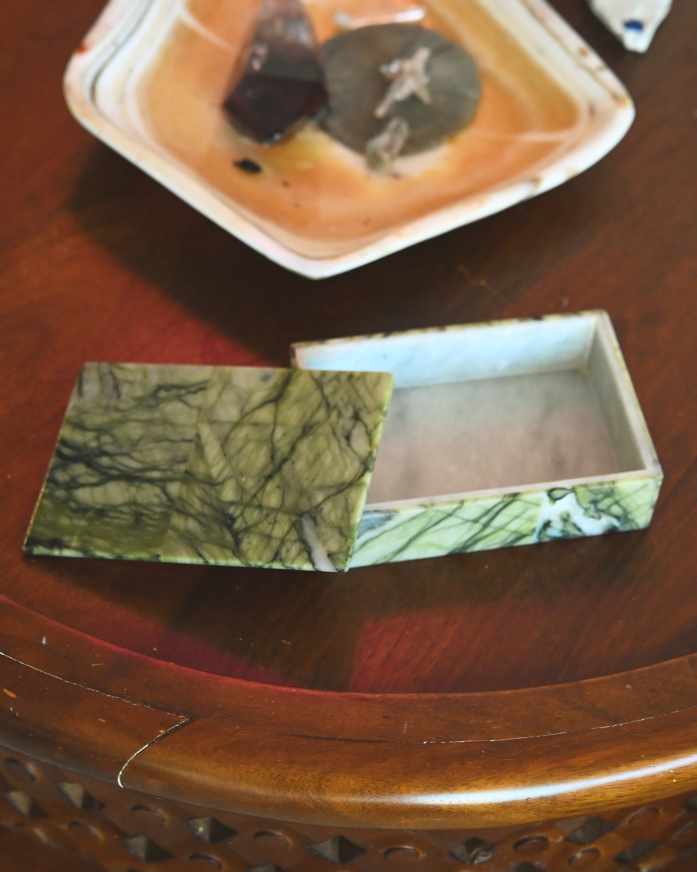 Serpentine Box 6x4x2in