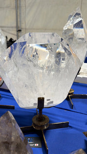 28.7 lb super clear quality Quartz on rotating stand from Brazil