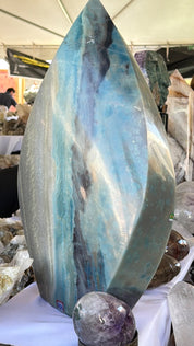 90 lb statement trolleite flame approx 3ft tall
