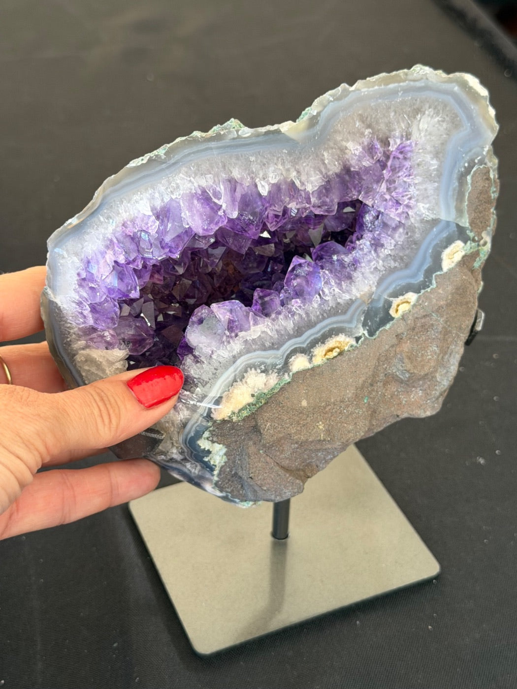 Amethyst druzy geode on Stan from Brazil
