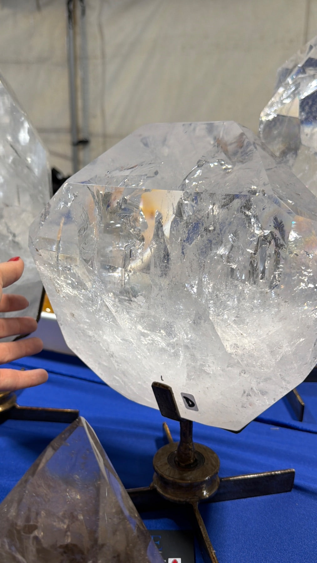 28.7 lb super clear quality Quartz on rotating stand from Brazil