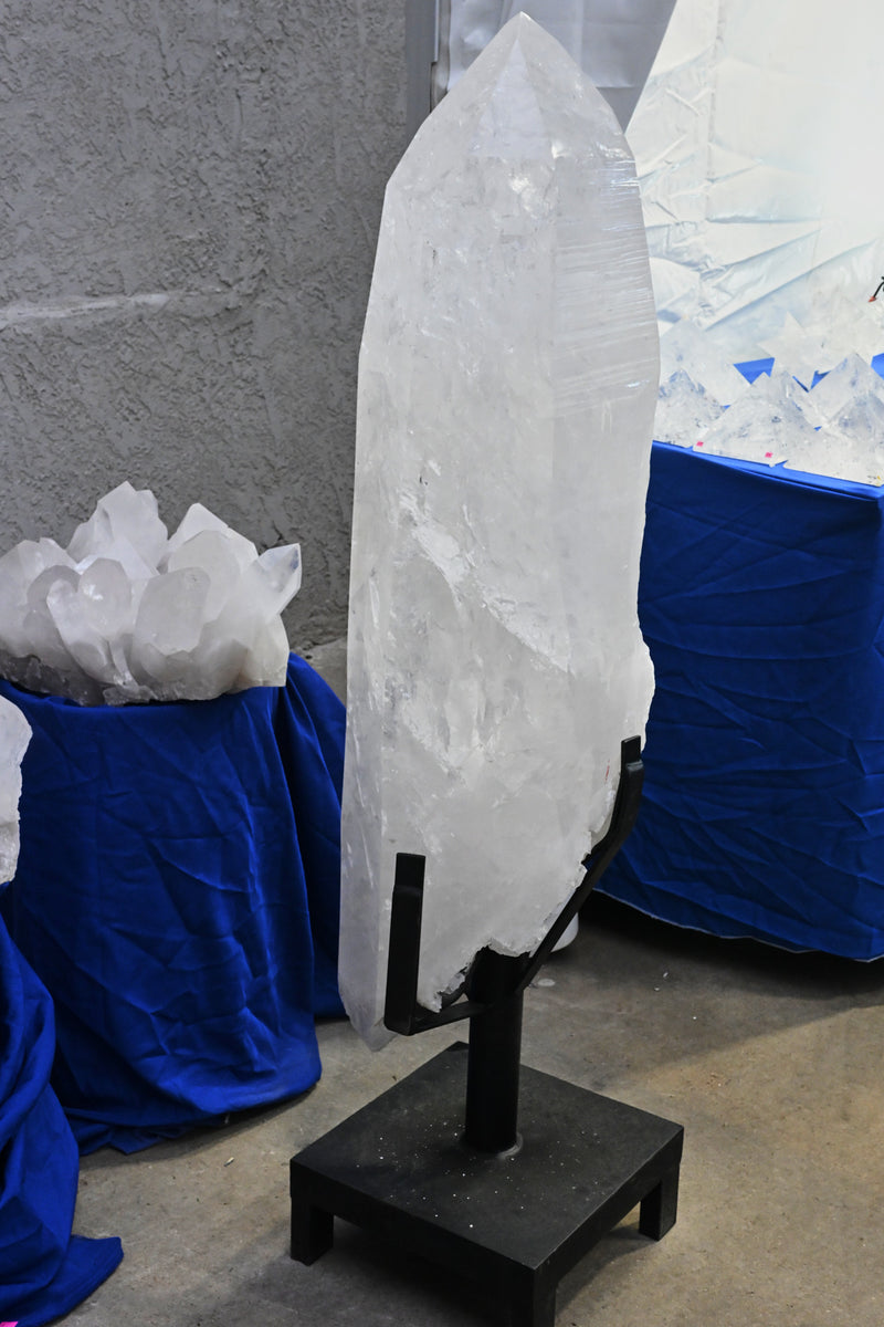 Lemurian Quartz Monolith – 5.5 ft / 150 kg (Brazil)