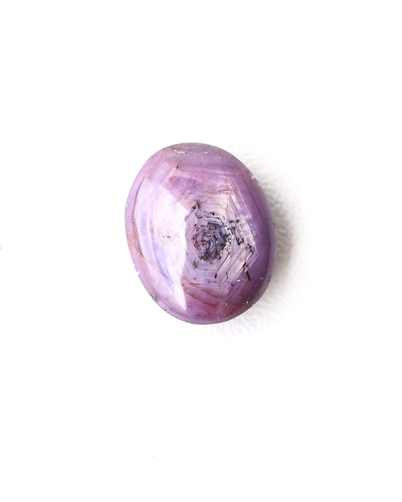 Star sapphire cabochon B showing star pattern