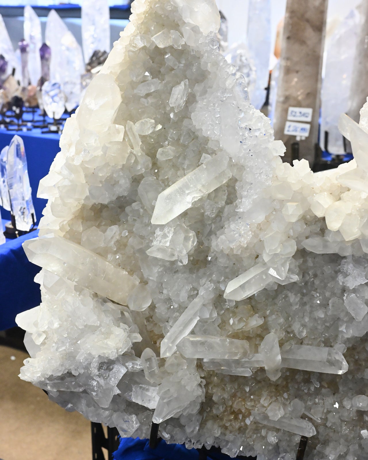 statement-quartz-cluster-on-spinning-custom-base-brazil-52.4kg__sku_52.4__v-power-of-stone-EJ__c-2700-consign__t-cluster--761.jpg
