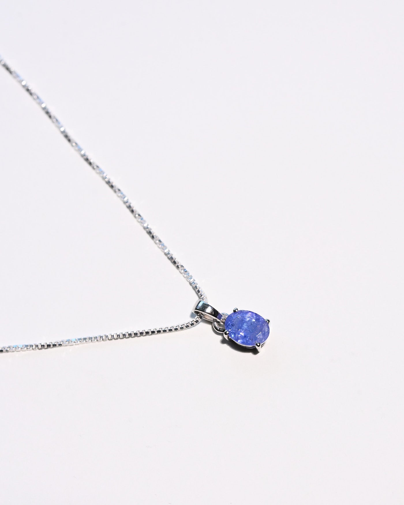 Tanzanite pendant necklace sterling silver oval solitaire box chain