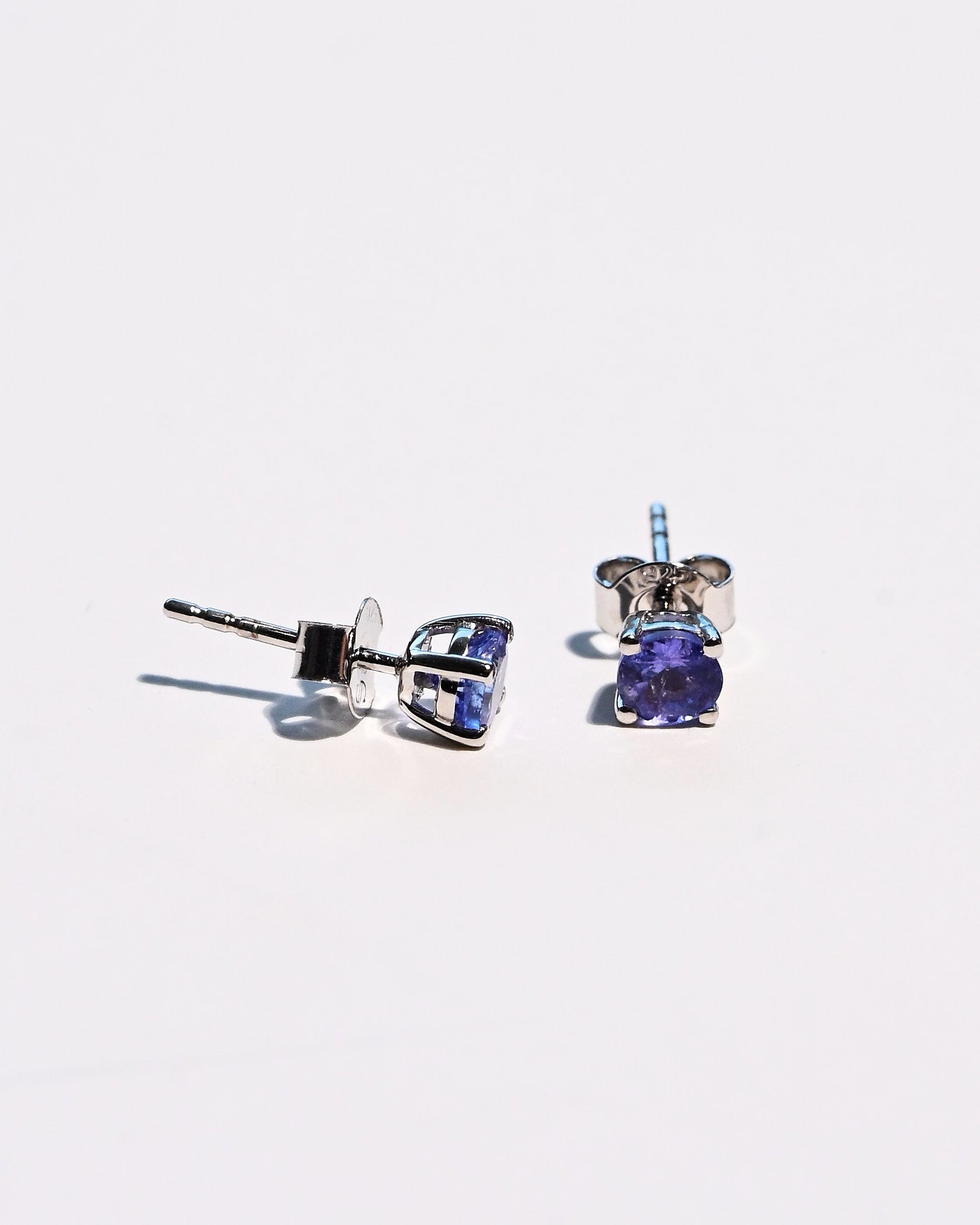 Violet-blue tanzanite earrings pair