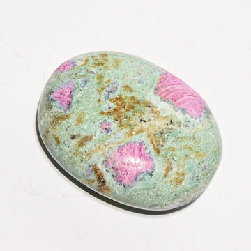 Ruby in Fuchsite crystal meaning, healing properties and uses