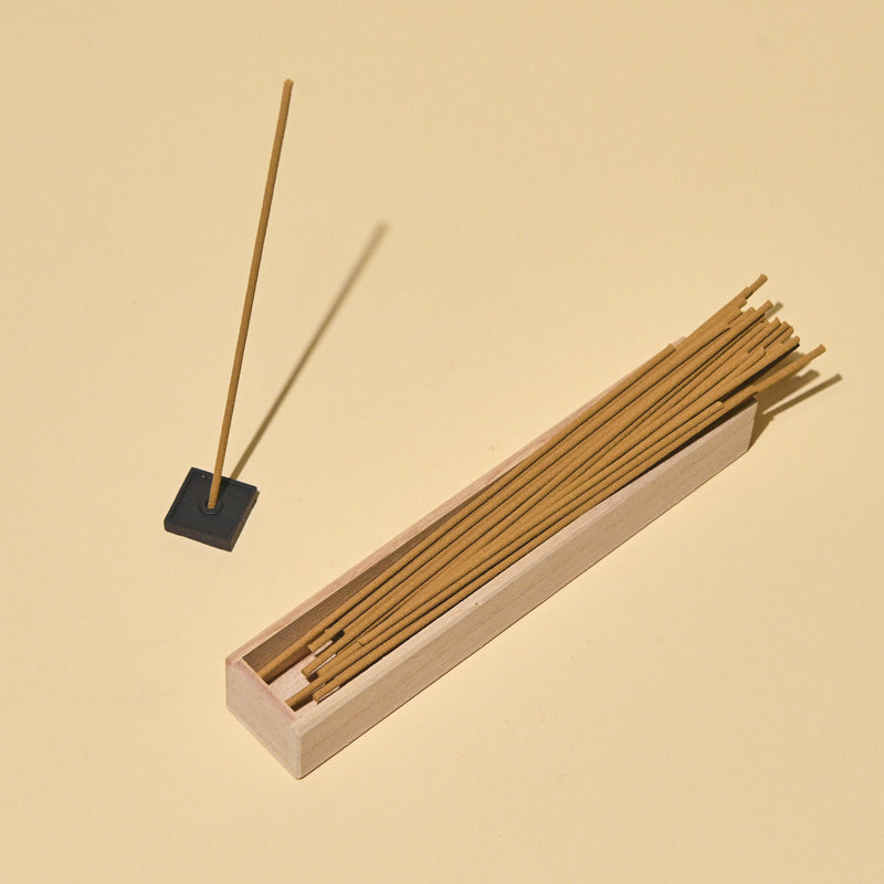Sandalwood Incense 40 sticks w/ ceramic holder