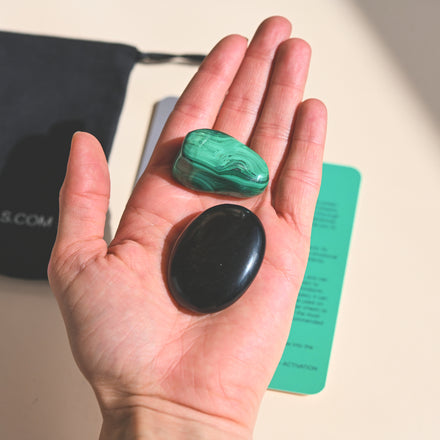 Travel Protect Pouch - Malachite & Black obsidian — Obsidian crystal specimen