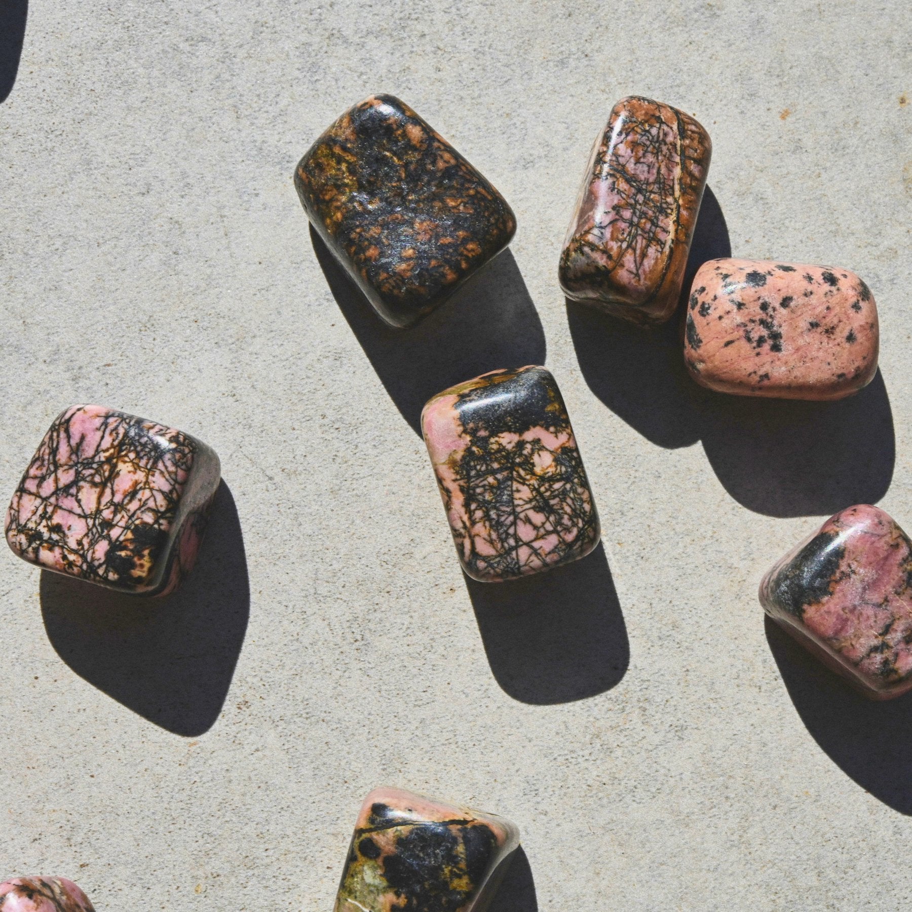 what is rhodonite good for