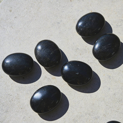 black obsidian meaning